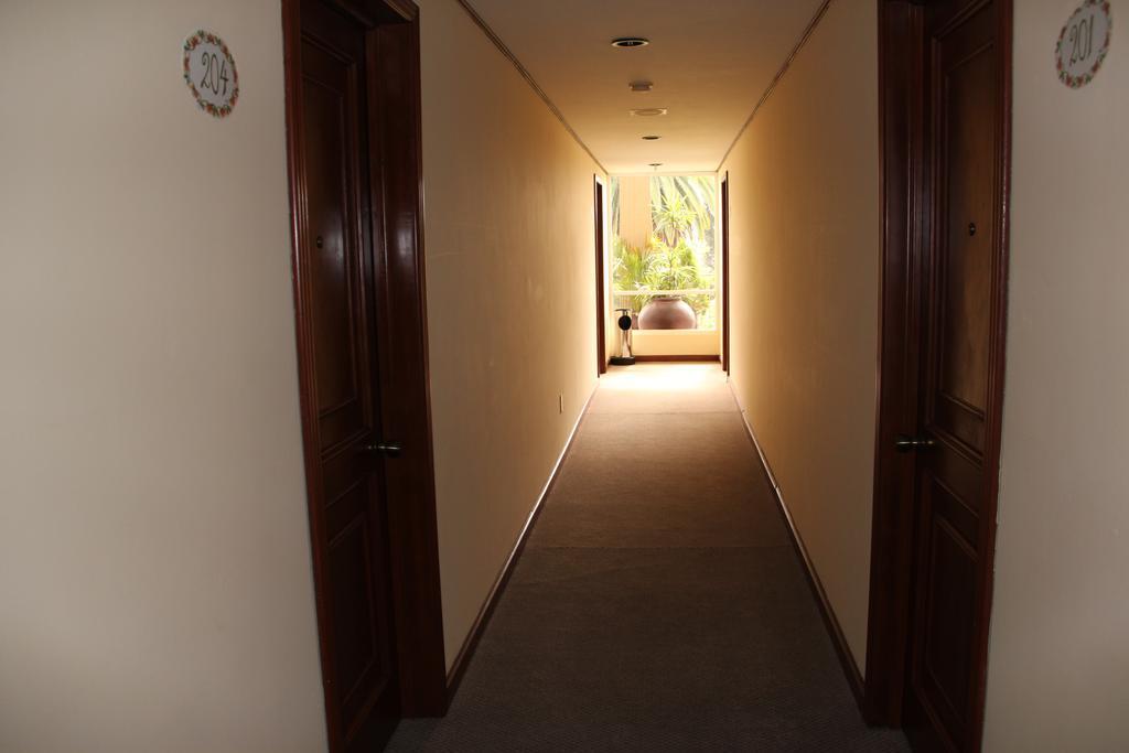 Hotel Tehuacan Plaza Екстер'єр фото