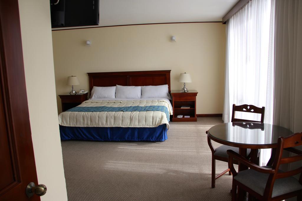 Hotel Tehuacan Plaza Екстер'єр фото