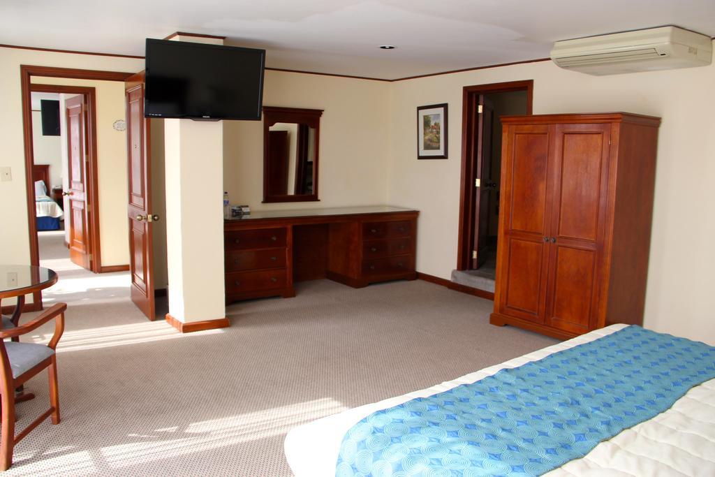 Hotel Tehuacan Plaza Екстер'єр фото