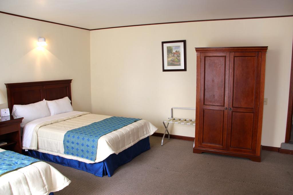 Hotel Tehuacan Plaza Екстер'єр фото