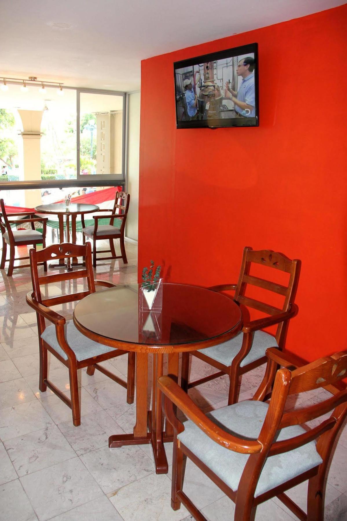 Hotel Tehuacan Plaza Екстер'єр фото