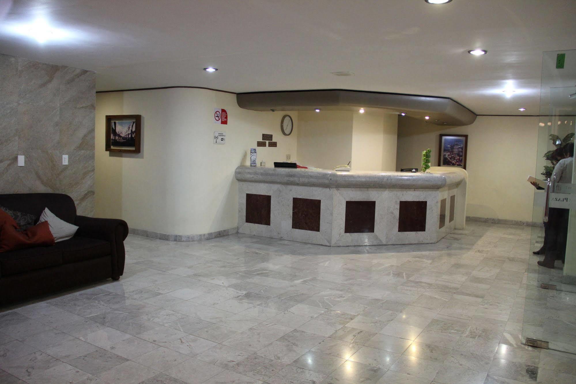 Hotel Tehuacan Plaza Екстер'єр фото